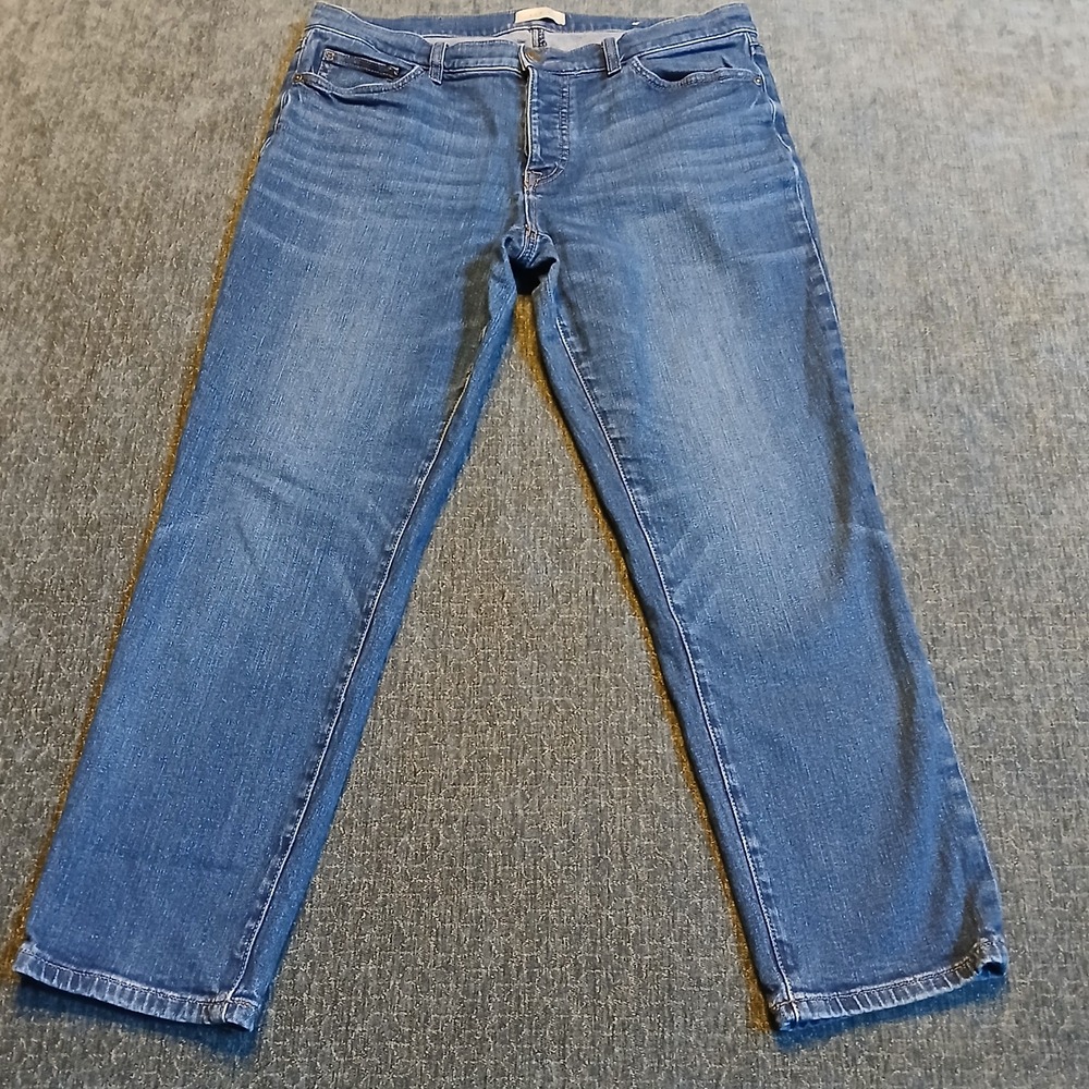 Loft Outlet Boyfriend Jeans Womens 8 Medium Wash Denim Straight Leg Relaxed Fit